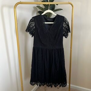 🌴 Black Lace Dress